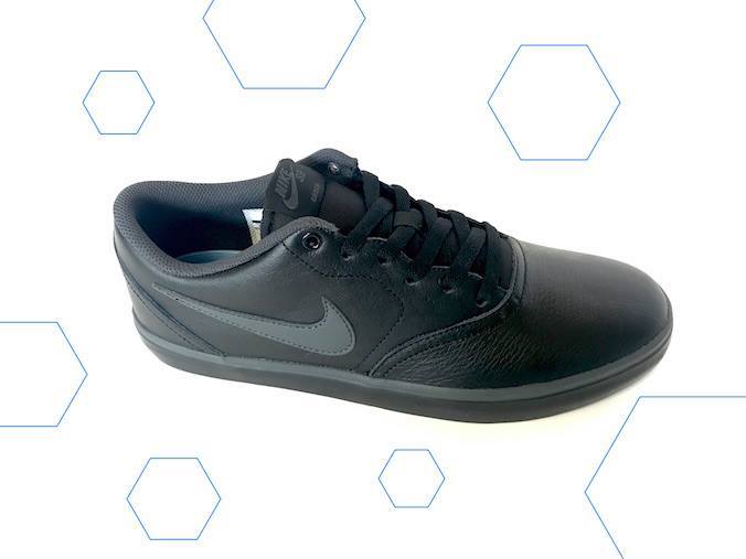 NIKE SB CHECK SOLAR premium.   Polygons not included.