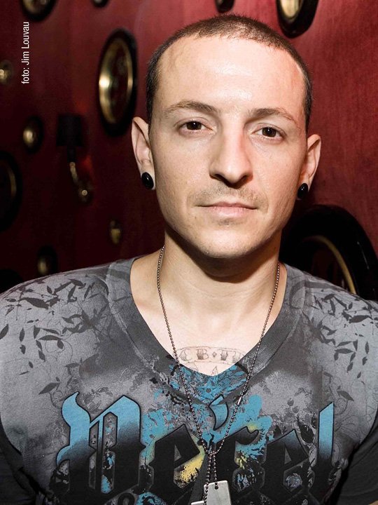 Happy birthday to big bro a.k.a Chester Bennington of LP(Linkin Park) on the 20th of this March!!        