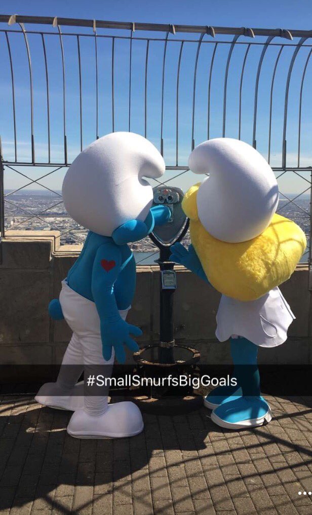 UN's tweet photo. #SmallSmurfsBigGoals has even made its way to the @EmpireStateBldg which will be lit up for #HappinessDay tonight https://t.co/9leUIZBBHP https://t.co/Lro58rMNV7