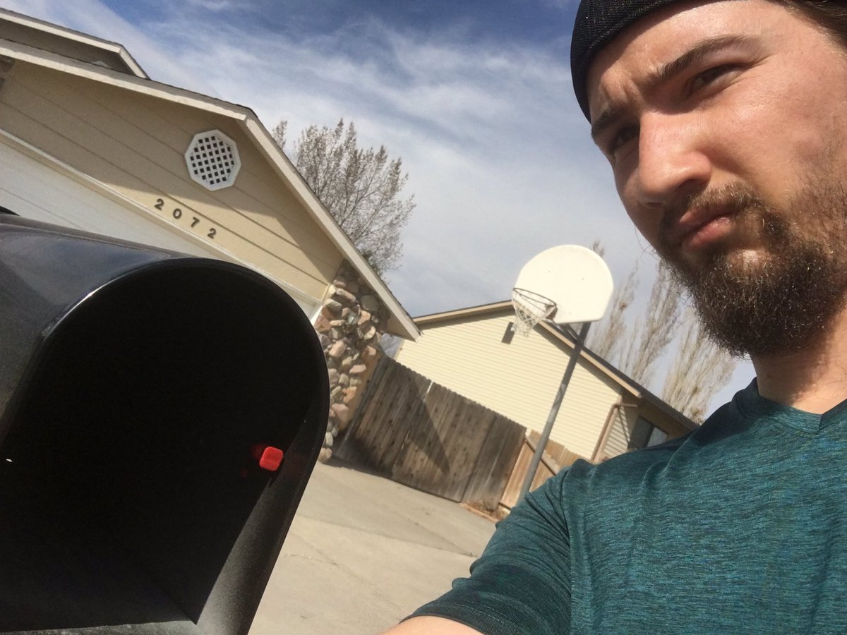 reallife_selfie's tweet image. Not even the spammers wanted me today 😭 #reallifeselfie #emptymailbox