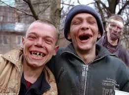 OxnardSmoots's tweet photo. KENTUCKY ,S BEST BOYS LOOKIN TO MEET TRUMP AT THE AIRPORT WHAT EAVAR THAYET IZZ ! JIM BOB,S GOT POOP ON HIZ FAYS TO KEEP GURLS AWAY !YEP💩😭🍼💩 https://t.co/xirGn76y7W