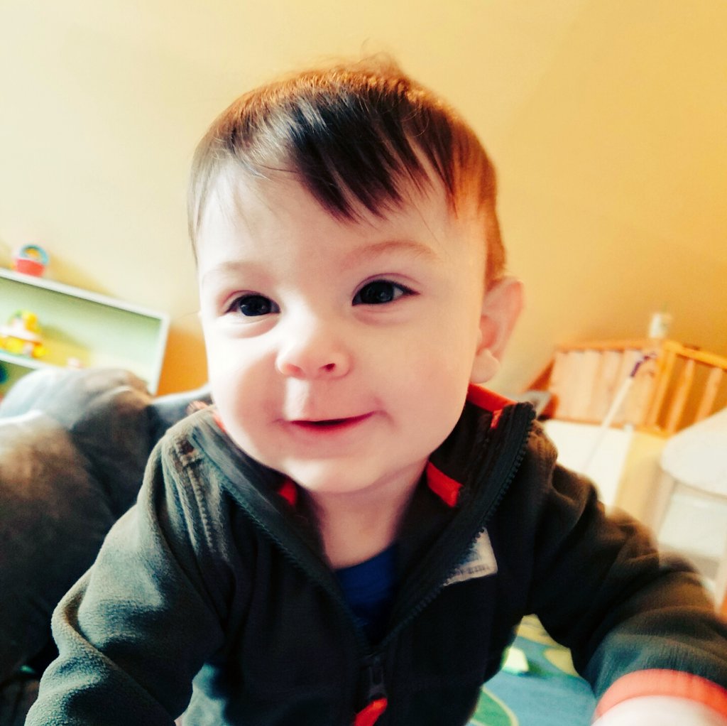 alvira_cholle's tweet photo. This face 😘 #momlife #motherhood #boymom #momblogger #bloglife #letthembelittle #clothdiapers #makeclothmainstream #ambermonkey https://t.co/USzlZO9Mzp