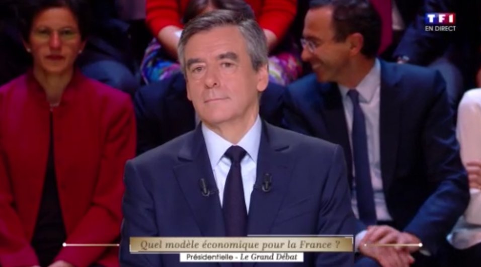 Charlescohenboy's tweet photo. "L'âge de la retraite en Grande Bretagne est à 65 ans !" @FrancoisFillon #LeGrandDébat #FillonPrésident https://t.co/UcTnc5GOPv