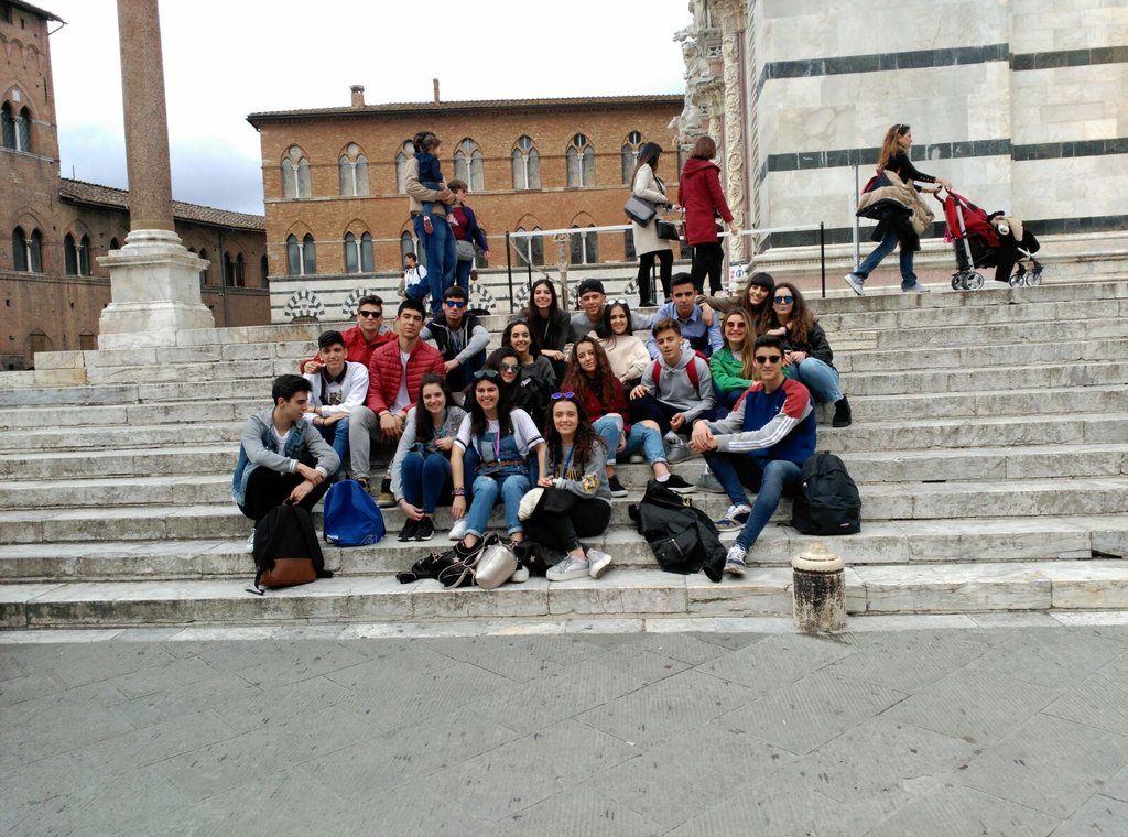 iesollosgrandes's tweet photo. Italia-Siena https://t.co/mBBqHcPobe