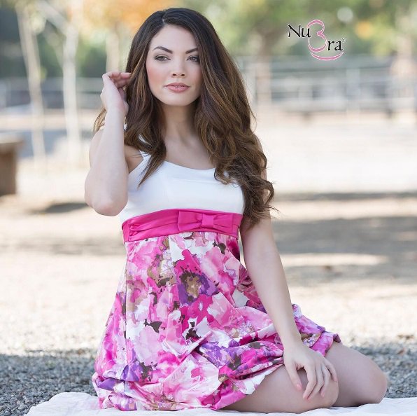 nubrausa's tweet photo. Hello Spring 🌸🌷💕 Shop strapless bras: https://t.co/mFs7f4Wlo0 #firstdayofspring #floraldress #sundress #straples #backless #spring #nubra https://t.co/0ztIIz4S2d