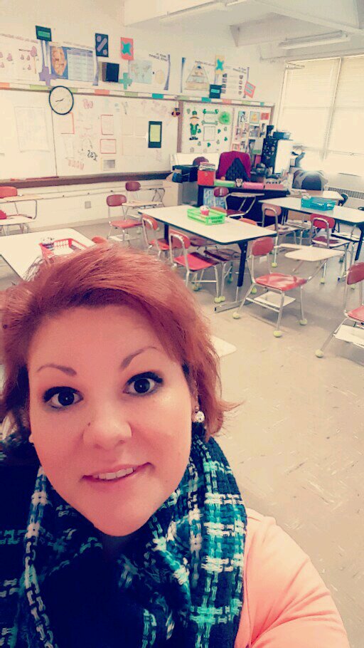 ECUAL1907's tweet photo. Ms. Nancie Betts Hood of Sampson County Schools is the #NCTeach Educator of the Week! She teaches science at Union Middle School. Go Nancie! https://t.co/kOReg5LovN