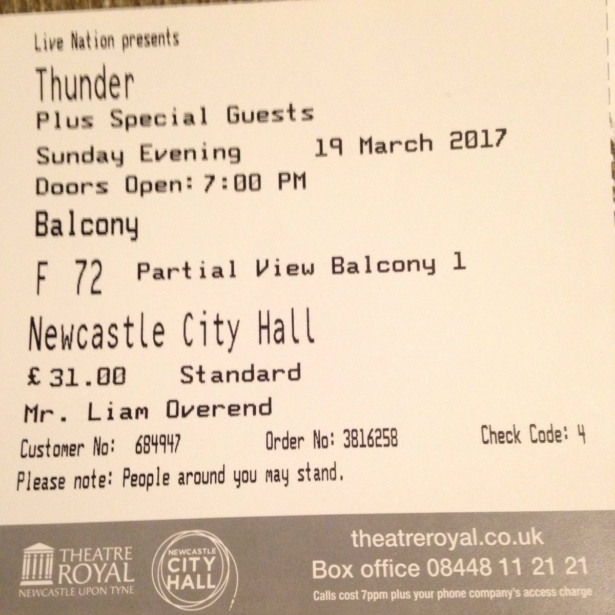 LAOverend's tweet photo. Loved @CATSinSPACEband and @thundertowers @cityh4ll last night although the #partialview stated in the ticket was optimistic at best! https://t.co/eI2Ry9Kuia