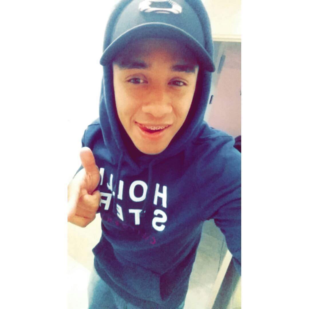 agapiitto's tweet image. #NewProfilePic