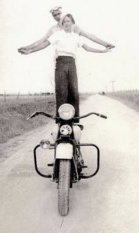 allviewshop's tweet photo. Riding into the first day of Spring like....

#mens #menswear #mensstyle #menstagram #fashion #fashionista #fashionstyle #bicycle https://t.co/cX69KHU8m9