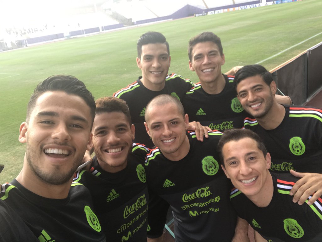 CH14_'s tweet photo. Ya en México!! Como extrañaba estar por acá!! @miseleccionmx #SoyHechoEnMéxico https://t.co/65PlzB51IC