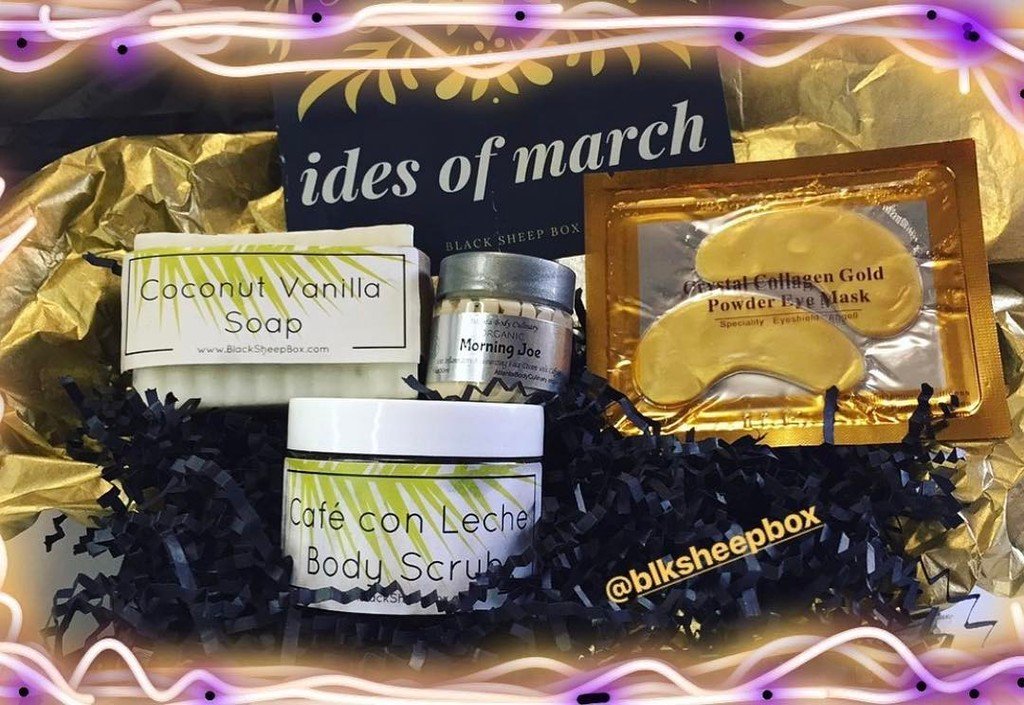 Check out our March box 😍 our brand ambassador <a href="/anaylezamora/">Anayle</a> took this amazing pic! 
#subs… ift.tt/2nEttUE
