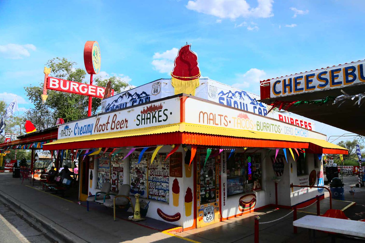 explorekingman's tweet photo. 66 Things to do on Route 66 in Arizona! https://t.co/sIBHxB8wks #WigWam #MuseumClub #SnowCap #GrandCanyon #LasVegas #Phoenix https://t.co/P8565XzYdF