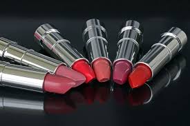 styledbyaris's tweet photo. Say Ahhhh Ladies, Then Apply Lip Gloss #makeupandmuscle #stagemakeup #howtodomakeup #facebeat https://t.co/iqo1adYezW https://t.co/b68uiYZ2hU