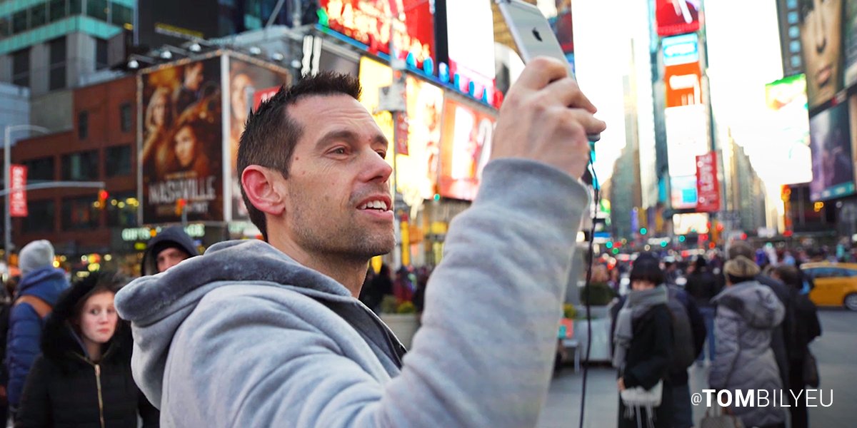 TomBilyeu's tweet image. Perspective is everything, and perspective is a choice. You decide how to look at things. #mondaymotivation