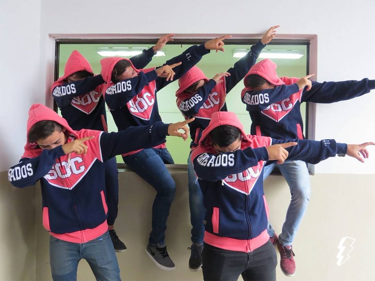 littlebluebuzos's tweet photo. Así quedó la campera de @media2017soc "QUE LA CUENTEN COMO QUIERAN! soc." 👏🏼👏🏼👏🏼 https://t.co/hFOKAzXRd1