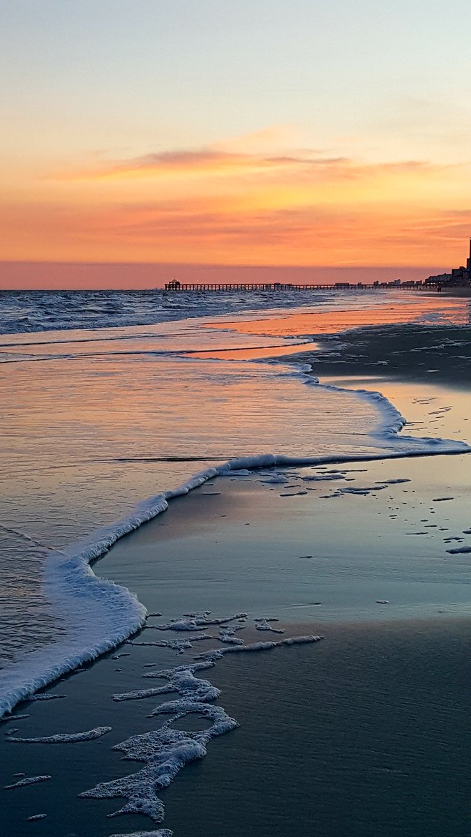 DaneCheney1's tweet photo. First day of spring! #cherrygrovebeachsc https://t.co/TTN3dKR00M