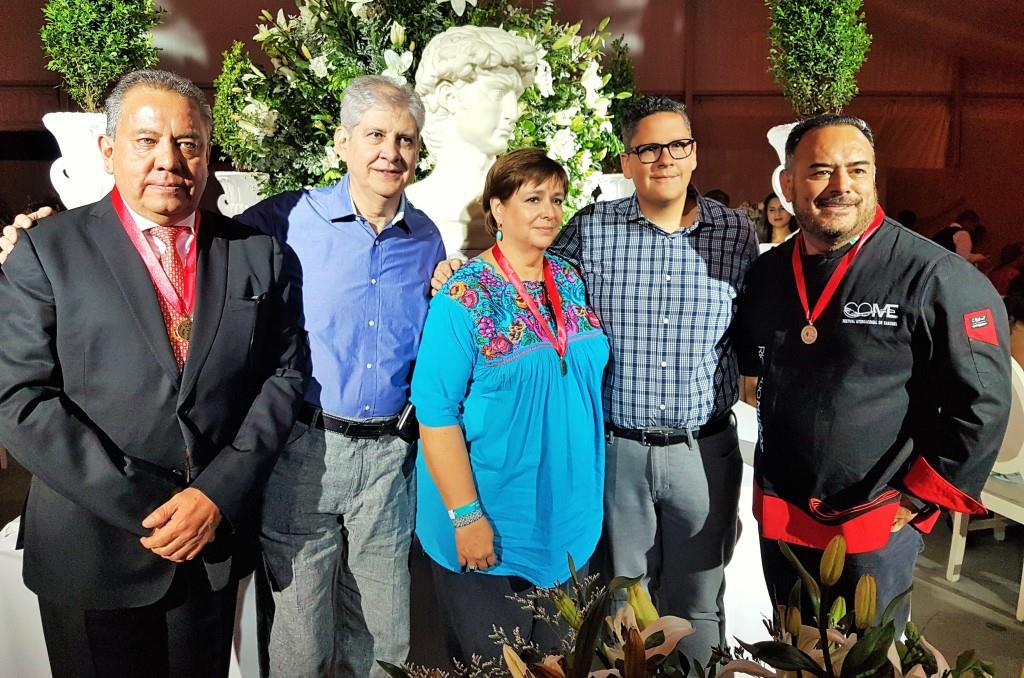Galardonados con la Medalla Ricardo Muñoz Zurita al Mérito en Educación, Investigación y Editorial Gastronómica #MomentosCOME #COME2017