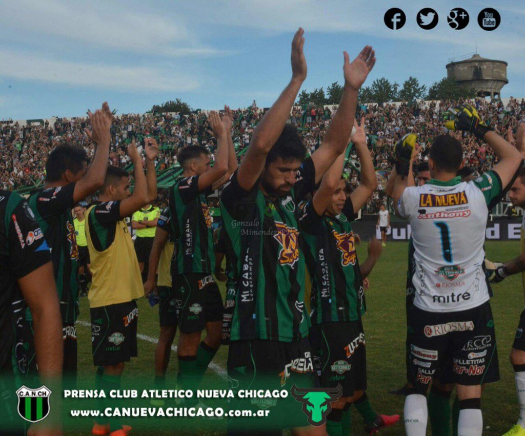 Simplemente gracias , x el esfuerzo y el compromiso , se merecen este presente y más 👏🏻👏🏻👏🏻#VamosChicago