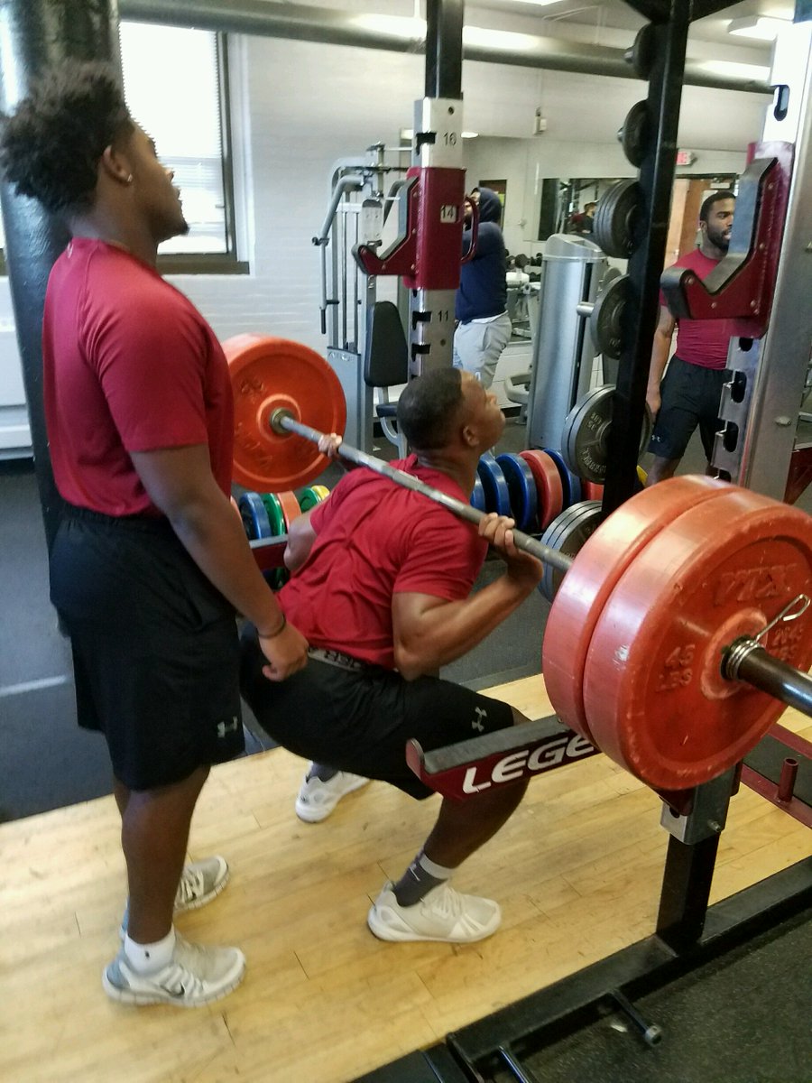 LU_BFootball's tweet image. These two paced the group in our 3 PM lift!!! @FrantzLindor and @ShawnJewell10 both showed that they WORKED all spring break!! #NOWEAKLYNX