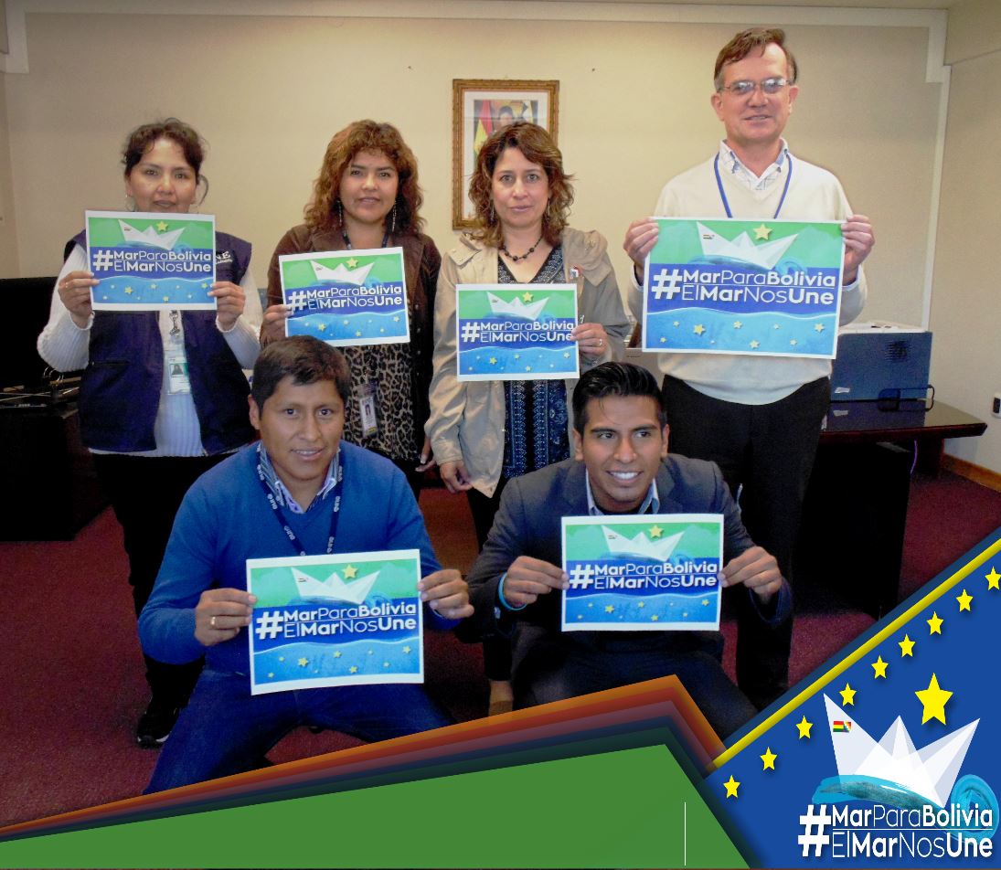 INE_Bolivia's tweet image. Funcionarios del #INEBolivia se suman a la ola tuitera de #MarParaBolivia y #ElMarNosUne bit.ly/2nu6uLd