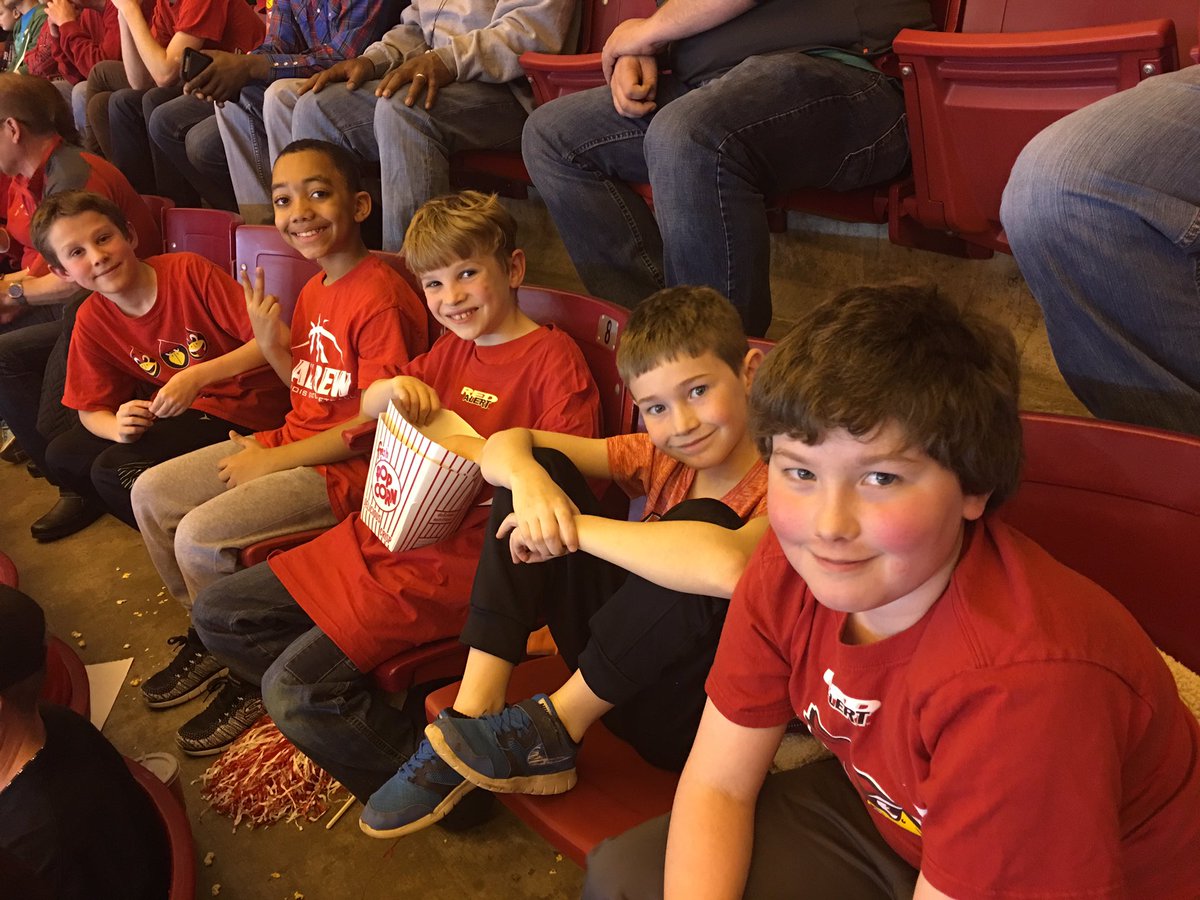 fvcnts5's tweet photo. #backthebirds https://t.co/5UrjVLgTUU