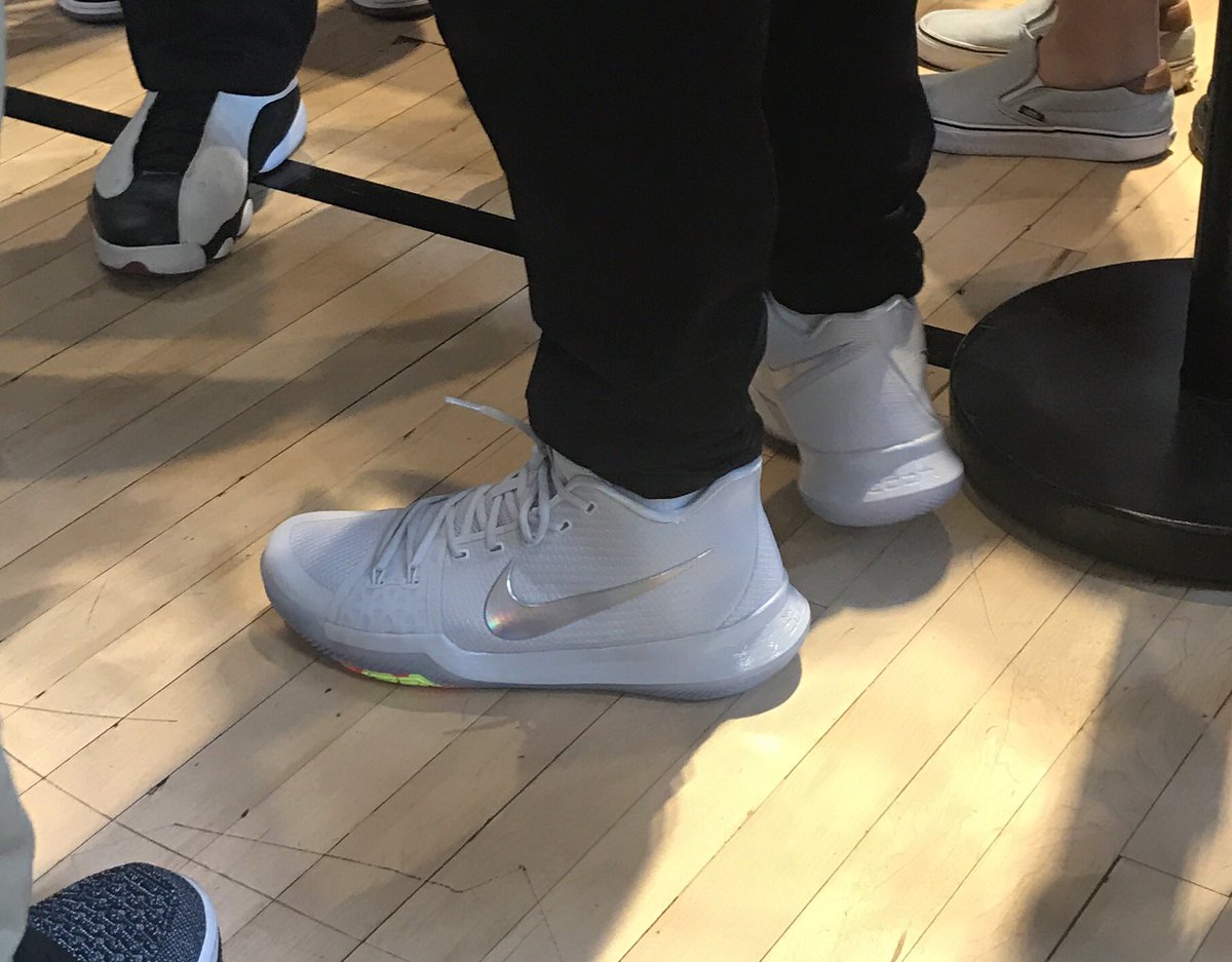 KicksOnFire on X Uncle Drew was rocking the Kyrie 3 Pure Platinum https t vMlflzTrJZ https t 0HxSgtYi5M X