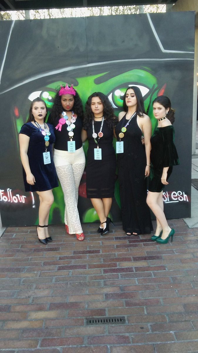 thespiancrushes's tweet photo. D5 troupe 592 women gave such beauty to #FLState2017 festival in Tampa!🎭❤😍 https://t.co/VCi4jxT64j