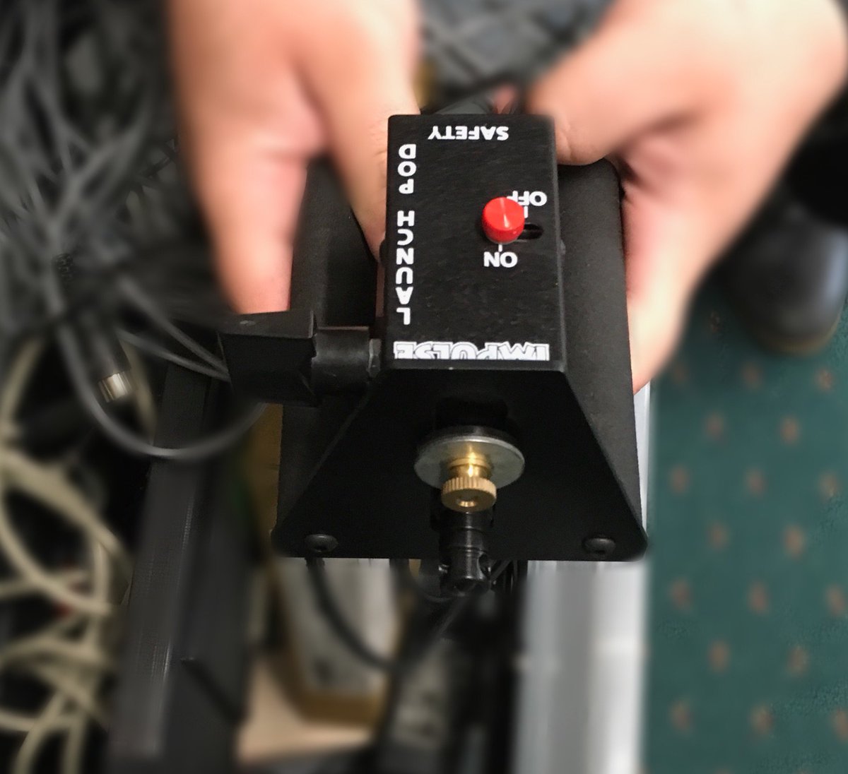 Brandon96157486's tweet photo. Check the launch device the Co2 uses to release the pressurised gas! Gotta make sure ur not near this thing at launch 😬😬🏎#pmhstem #tigerzz https://t.co/MZFdwoNgvI