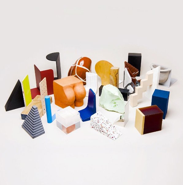 triodedesign's tweet photo. On aime ! Expo de serre-livres #insupportofbooks
#serrelivre #designer #viisibility @matter__made #LAABF2017 #objet #design #tendance #objet https://t.co/xKcQCztHD0