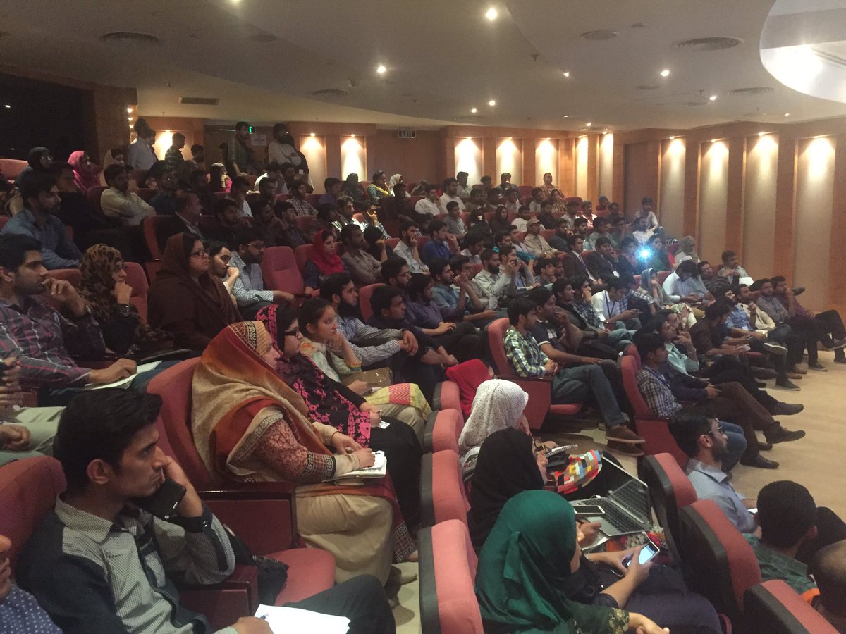 FahadShakeel's tweet photo. Thanks for being live from Miami Airport for #NFC17 @TechHubConnect @Wordpress_PK @kashif_mp #WordPress #WpMeetupPK https://t.co/V4NFPu7Vog