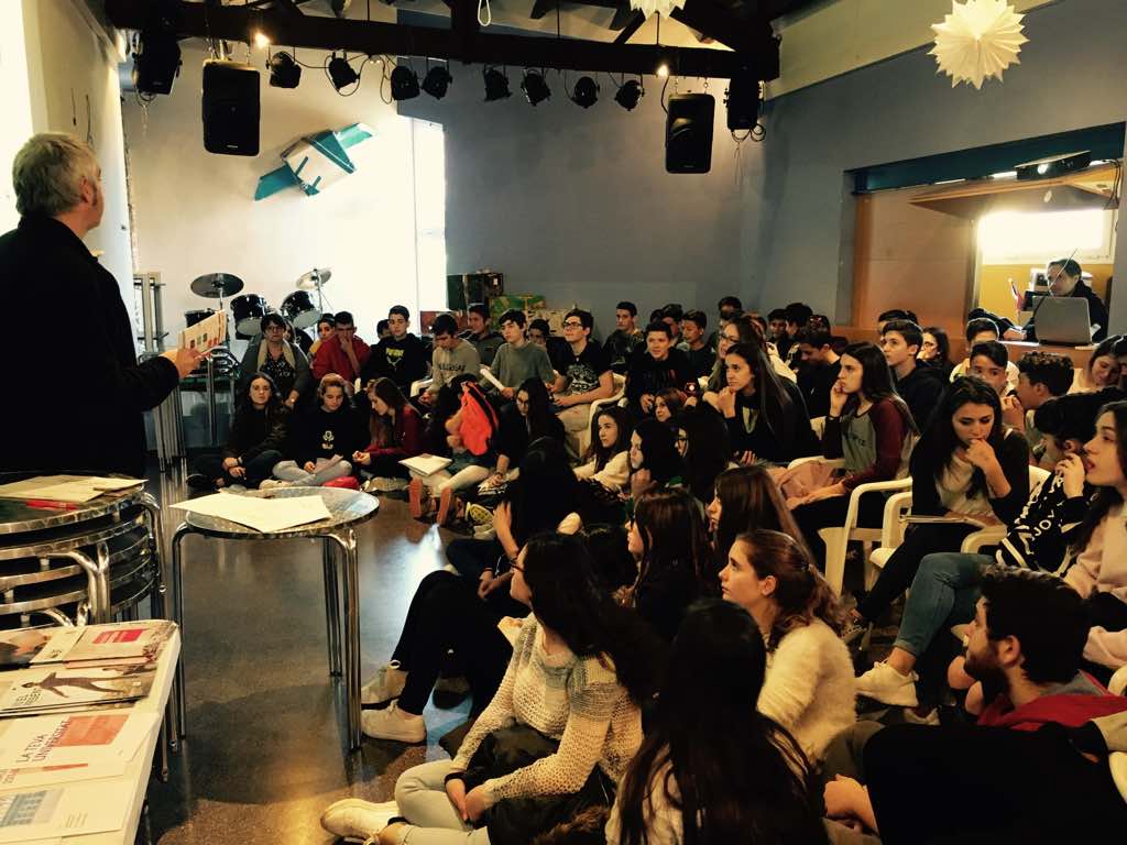 instivacarisses's tweet photo. Xerrada d'#orientació per a #3ESO al #PuntdeVol de l'Ajuntament de #Vacarisses https://t.co/hG9B1sWLTf