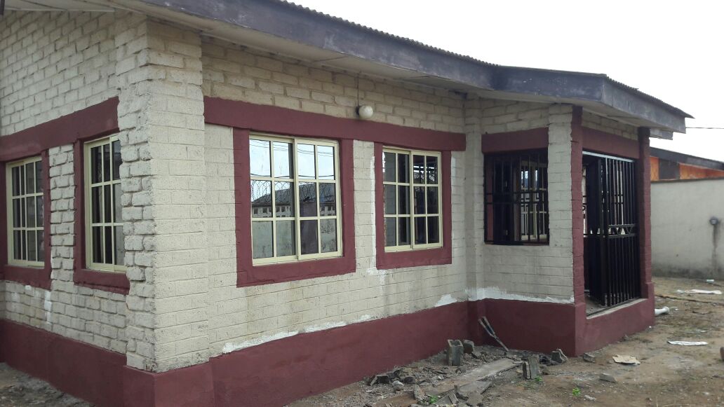 AlamuBolaji's tweet photo. 3 bedroom bungalow for sale at Goodhomes Estate, Isheri,Lagos. DM for details. @MyGbagada @GidiBuy @Gidi_Traffic @saobalogun @sachioproperty https://t.co/lRad3TrcK8