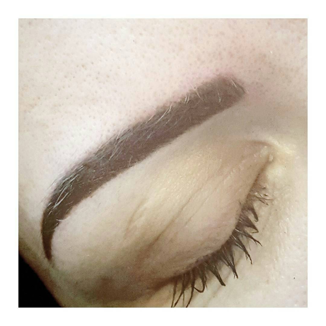 BtnPermMakeup's tweet photo. Combination brows ombre/microbladed brows #permanentmakeup #semipermanentmakeup #brighton #microbladedbrows #ombrebrows #microblading #ombre https://t.co/Wf6i7vmmbk