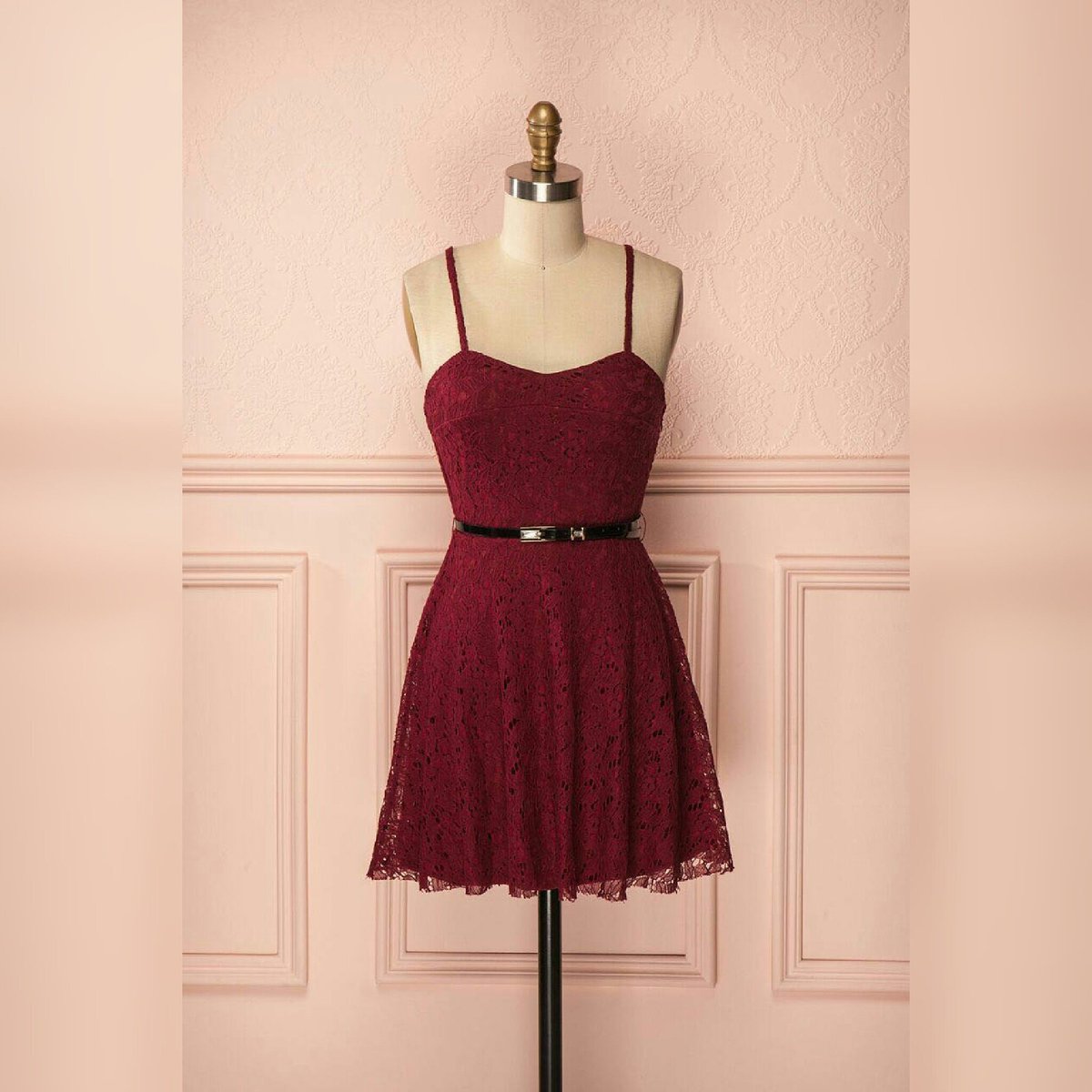 divinnoofficial's tweet photo. #beautiful  #lacefabric #floraldesign #red #sleeveless #shortdress with #black #belt.
For order and customisation call us on +91-9560454446. https://t.co/ofIpnpKg4o