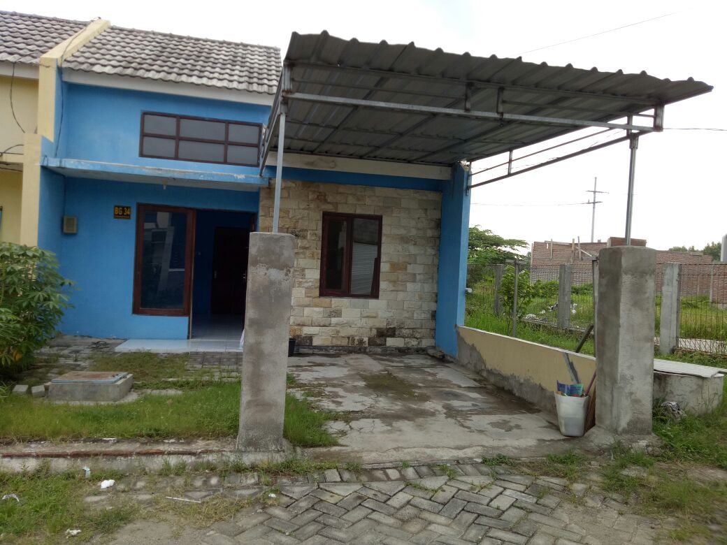 arfaktech's tweet photo. Dijual Rumah type40/90, dekat dg masjid agung 5 Menit, Sdh dg PDAM, listrik 1300watt, 2 kamar tidur, 1 kmr mandi @gresikita @Gresik_ID https://t.co/6wmdykN3m1