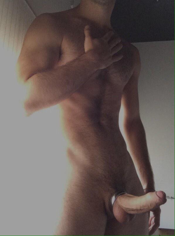 C7_Rz0YW4AESG8A.jpg:large