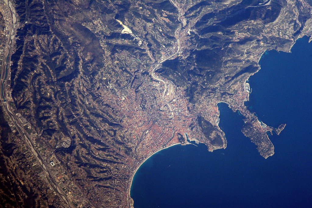 Du Var à Saint-Jean-Cap-Ferrat : la ville de #Nice – et son accent qui chante ! flic.kr/p/T32WAC #Proxima