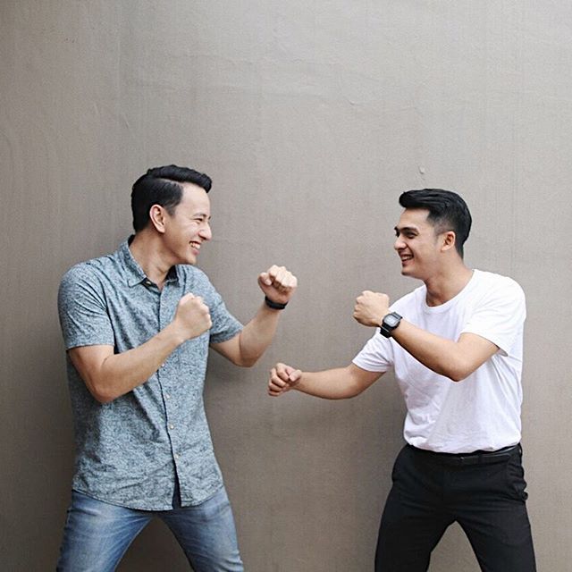 MegaRcph's tweet photo. Versi Mas Ricky dan Mas Revan ketawa. Wah kalian lebih suka liat senyum siapa nih? #TeamRicky #TeamRevan https://t.co/FCKjkFvwGZ