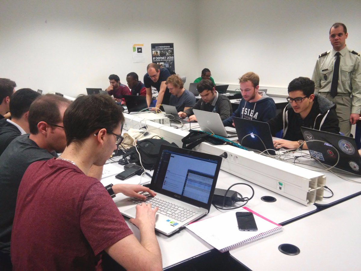 esiea_school's tweet image. #DEFNET c&apos;est parti ! Nos étudiants ont jusqu&apos;à ce soir pour répondre à une attaque numérique de grande ampleur ! #cyberdéfense