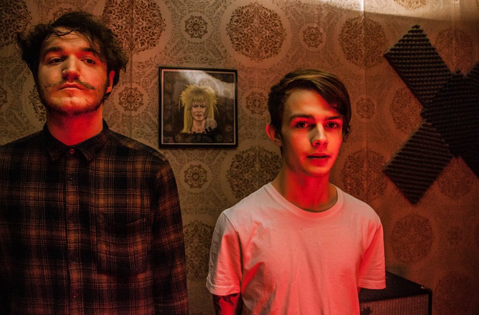 Review: WASPS-Future Endeavours ainecroninmccartney.com/2017/03/28/rev…