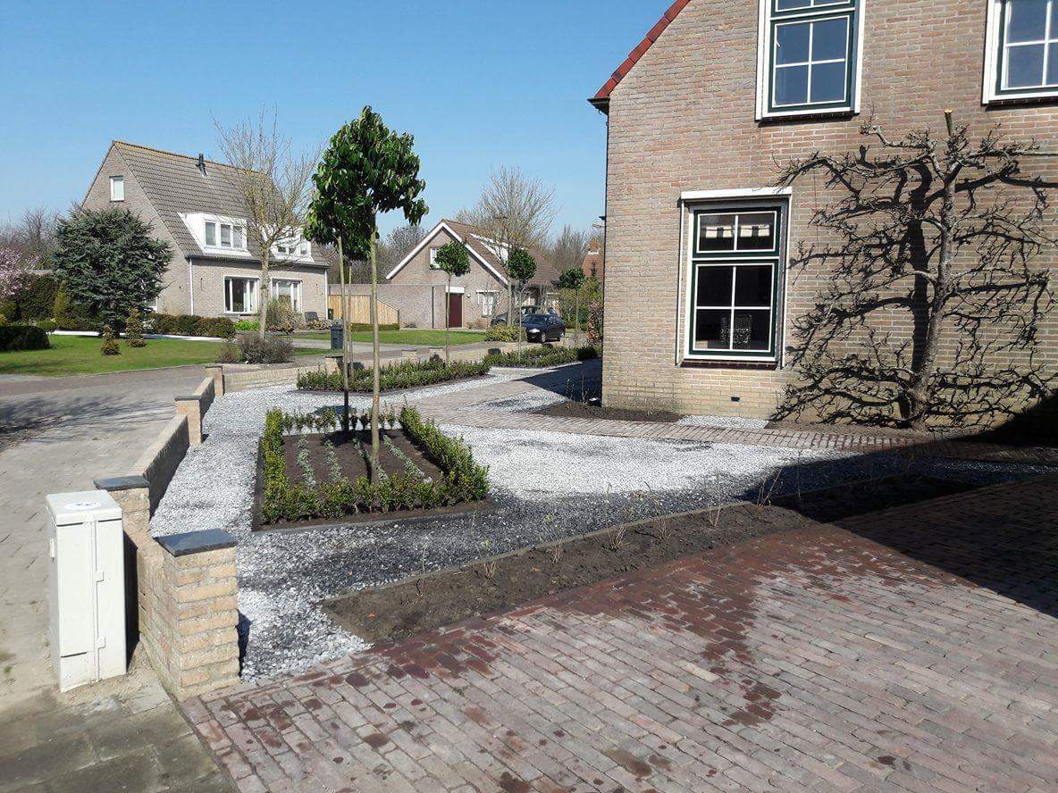 jan_gbm's tweet photo. Tuin opgeleverd, klant tevreden. https://t.co/HIpsFPZeGX