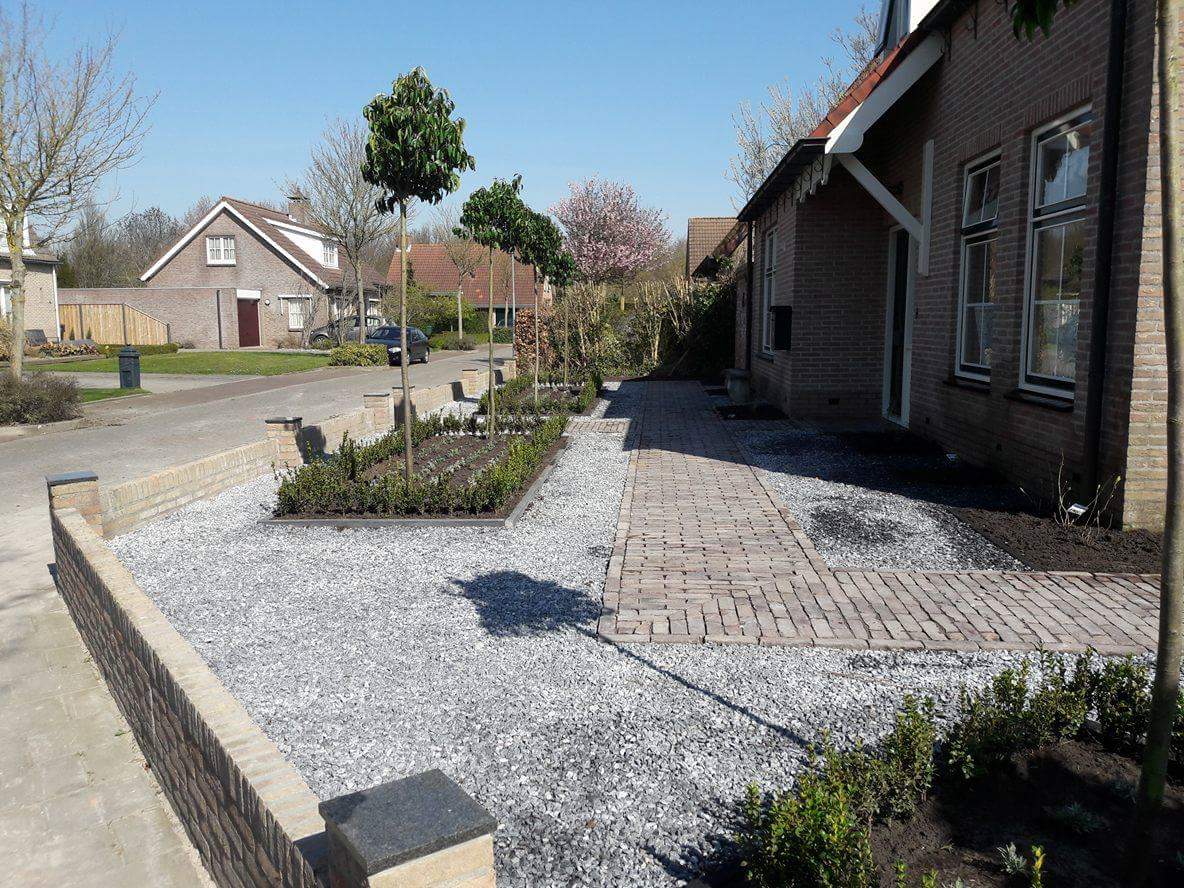 jan_gbm's tweet photo. Tuin opgeleverd, klant tevreden. https://t.co/HIpsFPZeGX