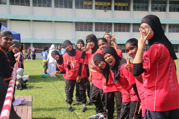 ainanadhillah's tweet photo. Rindu bakhanggg 😂 #netball2012 #conswan https://t.co/bY5O1aj0M6