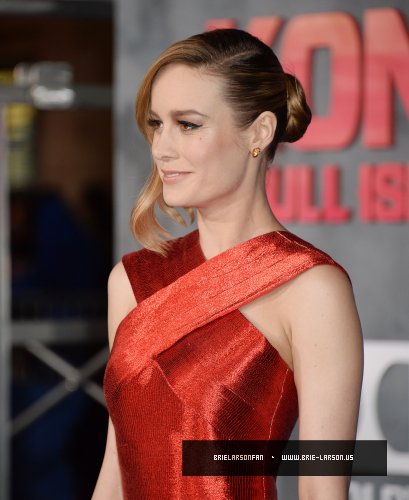 brielarson_us's tweet photo. +2190 HQ photos of @brielarson at the premiere Of Warner Bros. 'Kong: Skull Island' (March 08) - https://t.co/xsIAS9Eo1u https://t.co/ZKWMXUkbMM