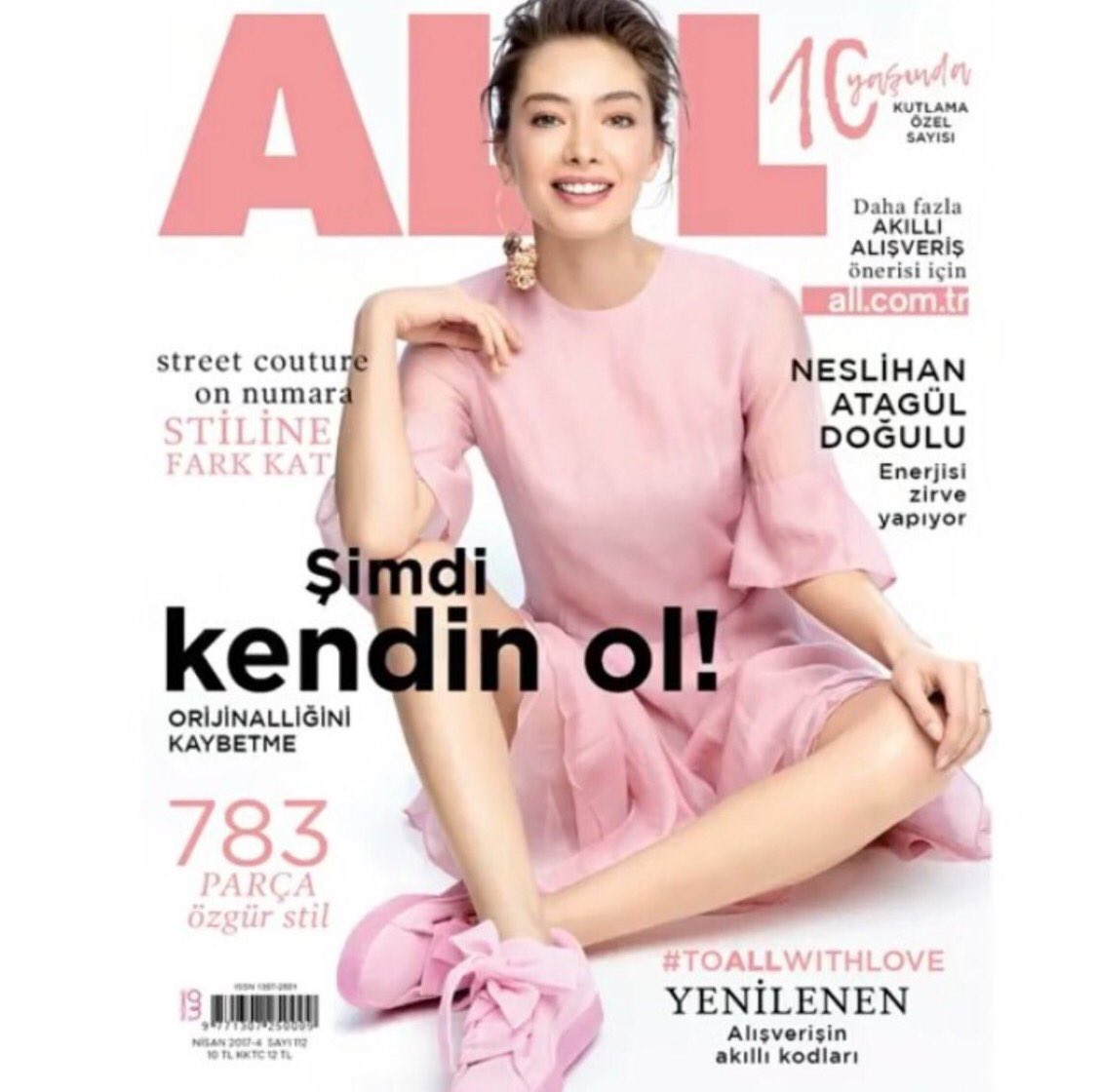 MIRYAMA86's tweet photo. Porselen bebek gibisin 🌸💓#neslihanatagül https://t.co/Qs6J5M3Cq9