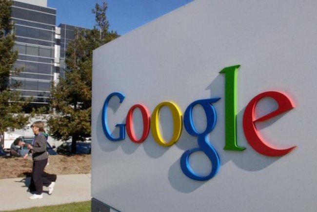 frenchweb's tweet photo. #Google annonce la mort du moteur de recherche et l’avènement de l’Âge de l’assistance https://t.co/9EIAA1rheg par @jeanlucr https://t.co/y8CONZY6M8