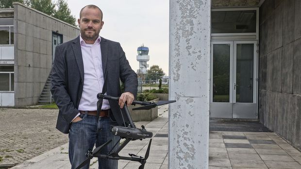 De_Noorderling's tweet photo. Heb jij je al opgegeven voor de netwerkborrel op 13 april Drones &amp; Pitches? Meld je nu aan! https://t.co/QZW76CAKU2 @WFHolland @OmniDroneUAV https://t.co/8zITFLtMhU