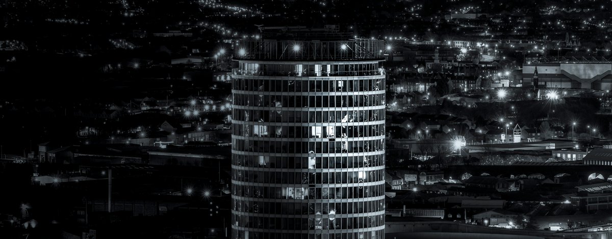 GrBhamChambers's tweet photo. Stunning #AlphaSunrise photos released today capturing #Birmingham's changing skyline. #RooftopTuesdays

More info: https://t.co/8ZMHdyK2FY https://t.co/fumQSIATJi