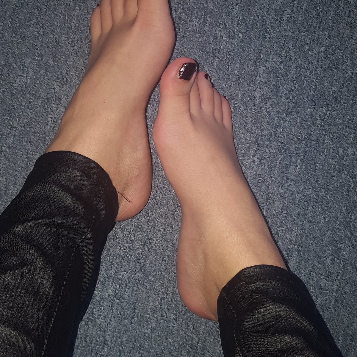 herrin_bella's tweet photo. suche einen Sklaven der mich vergöttert, mich über sich und seine Finanzen bestimmen lässt und keine #Fotzen die einem nur die Zeitvergeuden https://t.co/oXf6OG5vnm