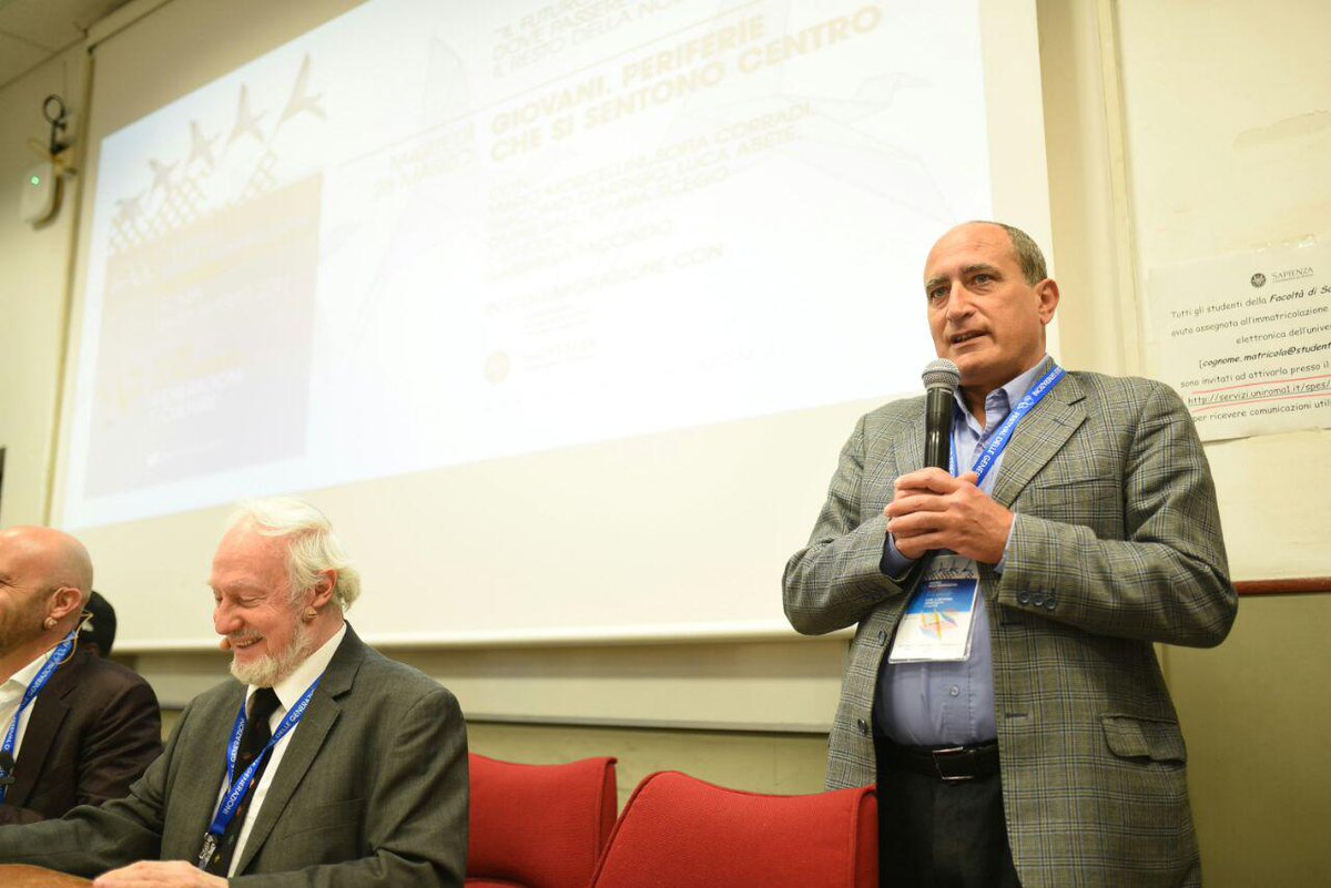 generazionifest's tweet photo. "Giovani. PERIFERIE che si sentono CENTRO" a cura di @marifrazaf: nuove prospettive di tolleranza, cultura e creatività al #generazionifest. https://t.co/eKWK7BceLP